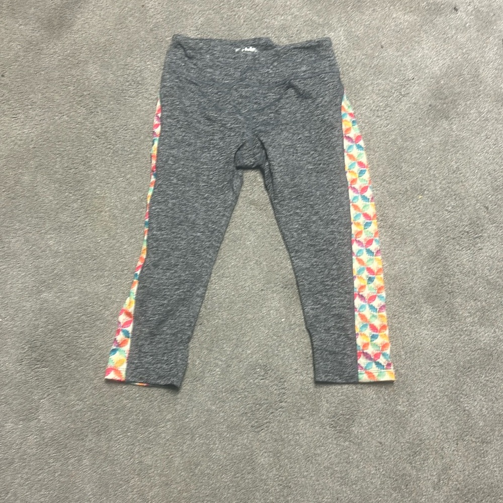 Lularoe Jade Athletic Capris Small